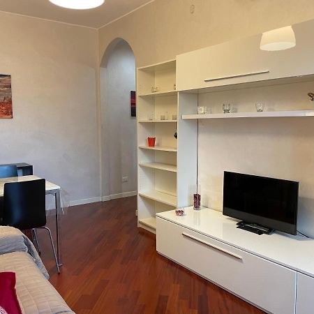 מילאנו Adriano Metro & Comfort Suites - Affitti Brevi Italia מראה חיצוני תמונה